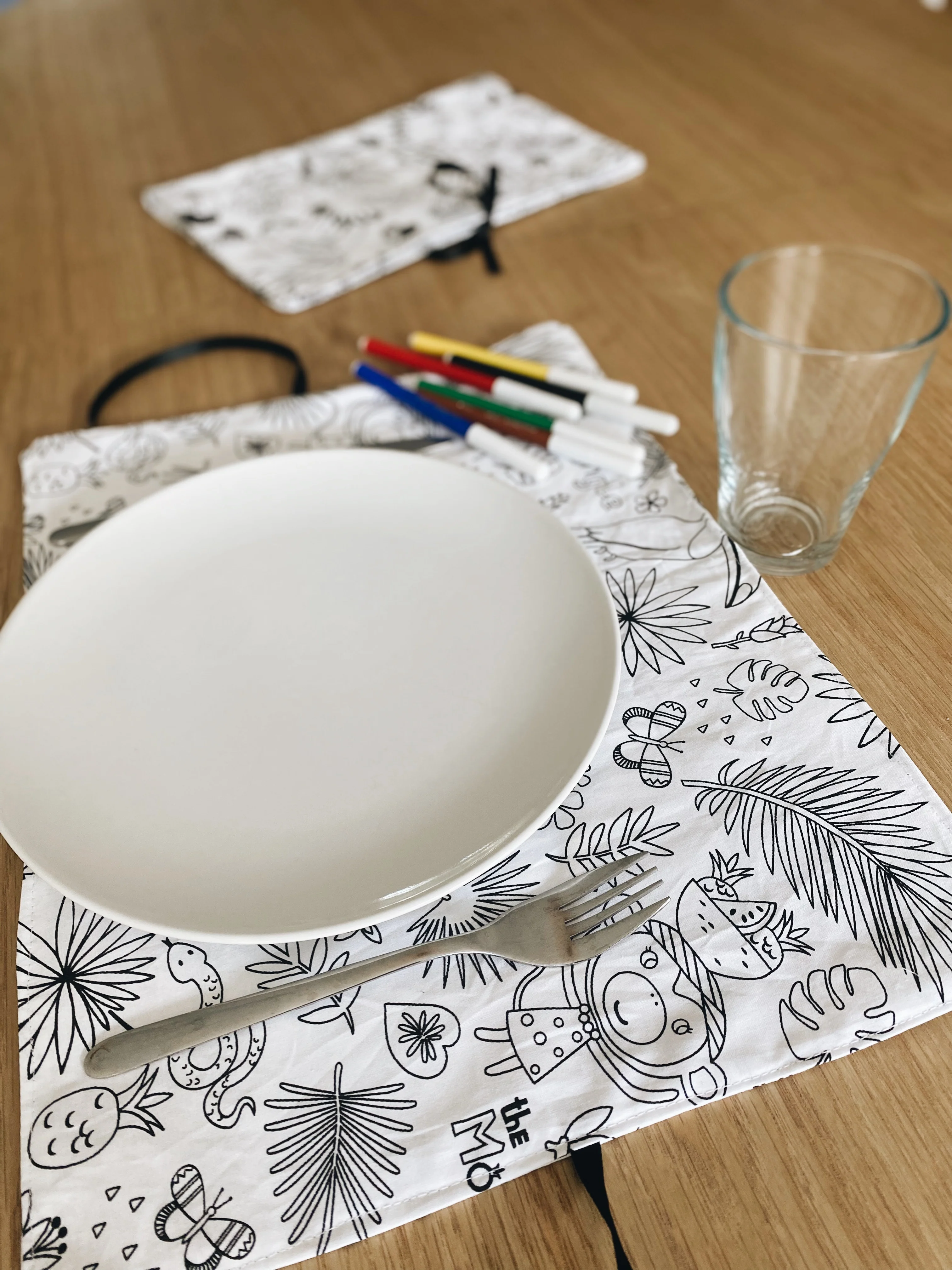 Set de table à colorier lavable (et ses feutres) - Image 3